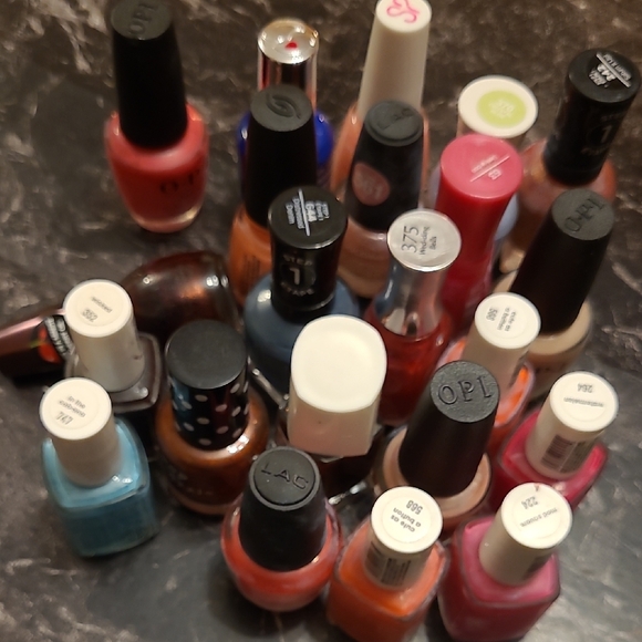 OPI Nail Polish Collection - Bold and Bright Shades - Picture 8 of 8
